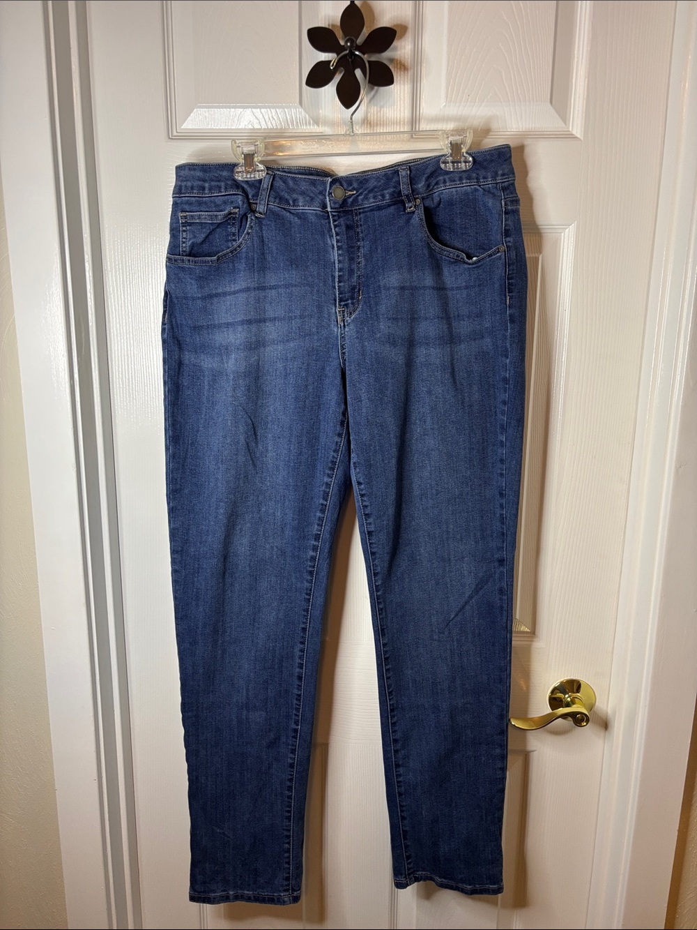CHARLIE B Women's Indigo Straight Leg Jeans Size 14